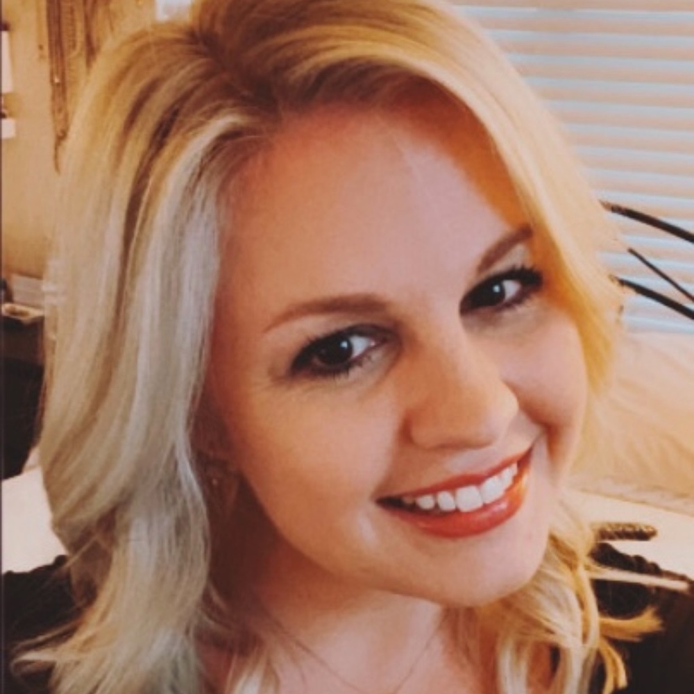 Meet your Posher, Cassandra
